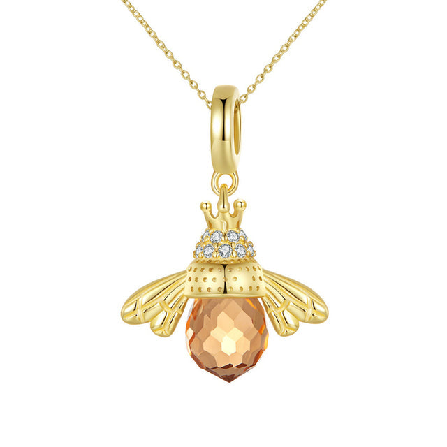 Hochwertige Sterlingsilber Bienanhänger-Halskette für Frauen. Glänzender Insektenschmuck, ideal für elegante Looks.