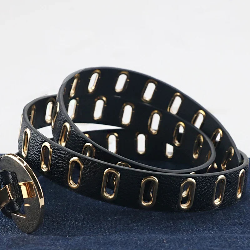 Stylischer Unisex Gürtel mit goldener Schnalle, für einen markanten Grunge-Punk-Look.