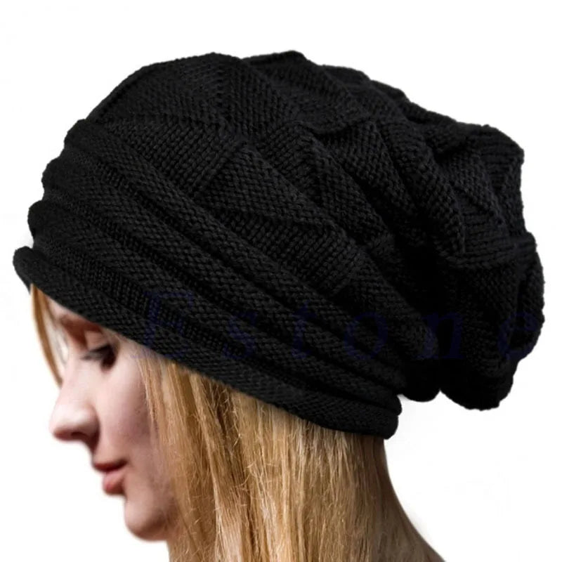 Modische Beanie für Damen, perfekt als warmes Winteraccessoire.