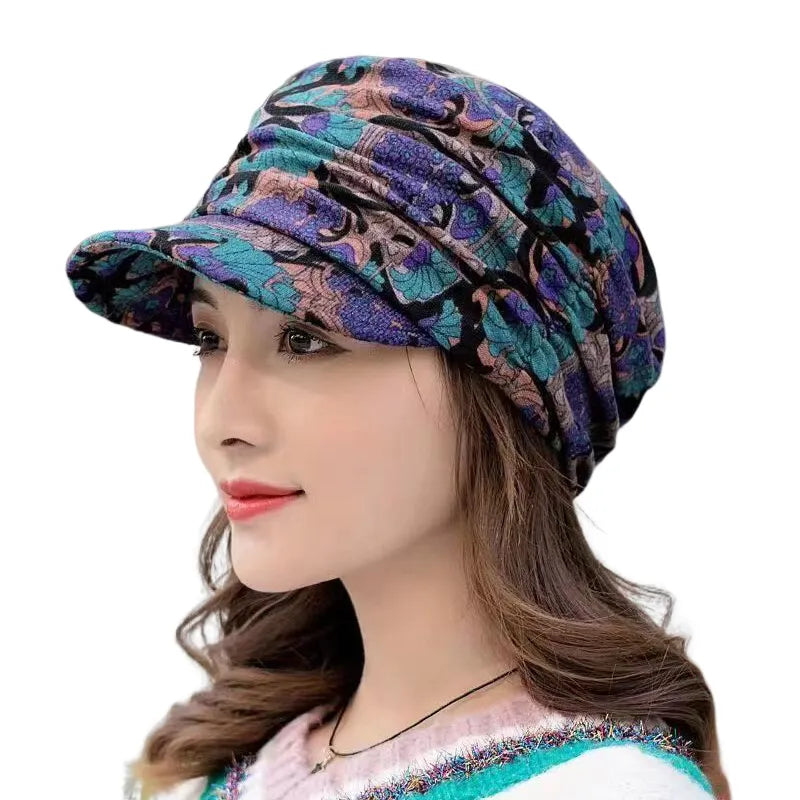 Kuschelige Honig-Wintermütze mit Ohrenklappen für Damen & Herren. Warme Kopfbedeckung, perfektes Mode-Accessoire.