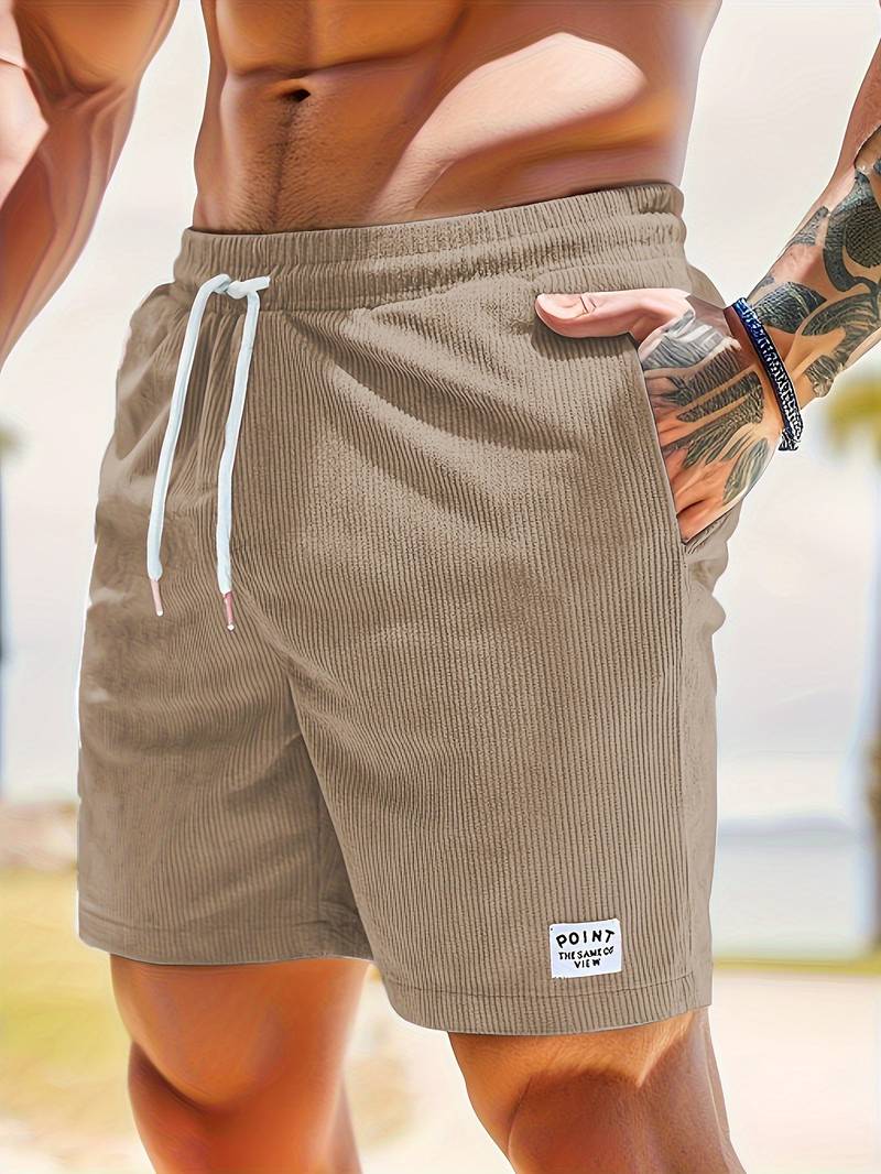 Sportliche Herren-Badeshorts für Schwimmen, Strandvolleyball & Fitness im Urlaub. Komfortabel & aktiv.