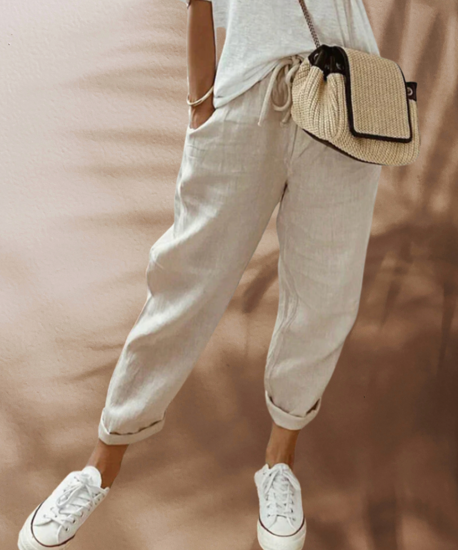 Trendige, lässige Damen Sommerhose für Komfort & Stil. Perfekt für Freizeit & Alltag. Eine bequeme Damenhose.