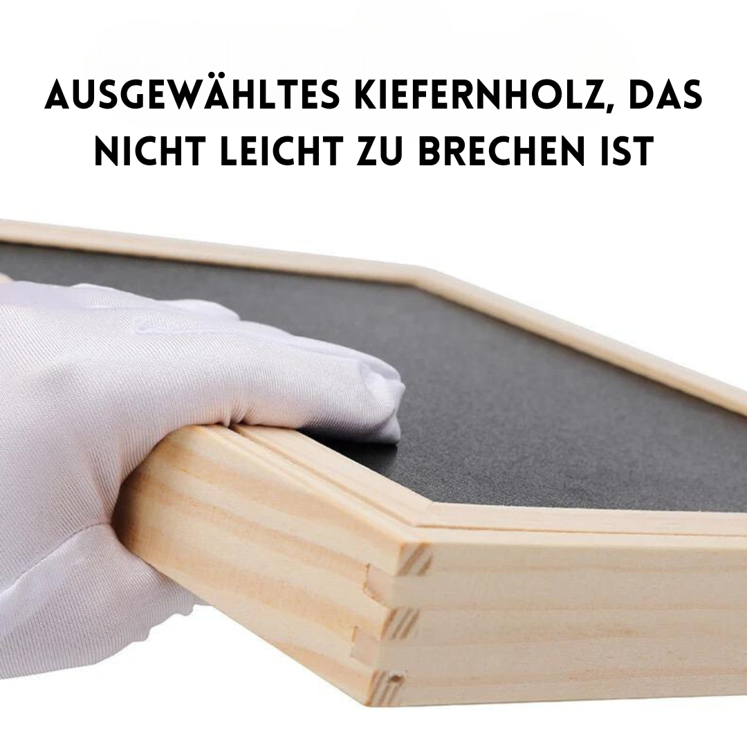 Vielseitige Montessori Lerntafel aus Holz, doppelseitig, ideal für kreativen Spielspaß.