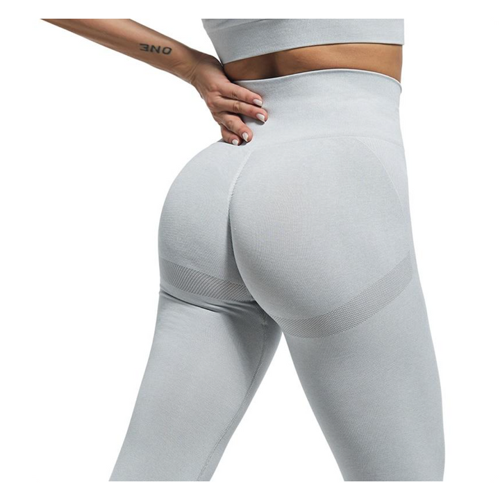 Gefaltete blickdichte Damen Shaping Leggings High Waist in Schwarz, bereit für Sport, Yoga oder den gemütlichen Alltag.
