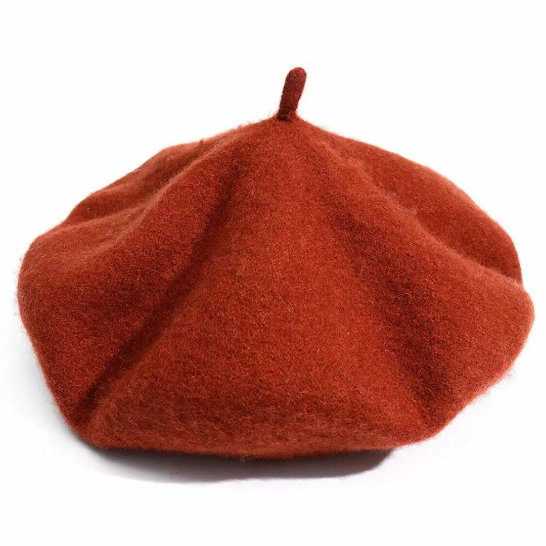 Perfekte Unisex Baskenmütze für kühle Herbst- und Wintertage. Stilvolle Wärme und ein modisches Statement.