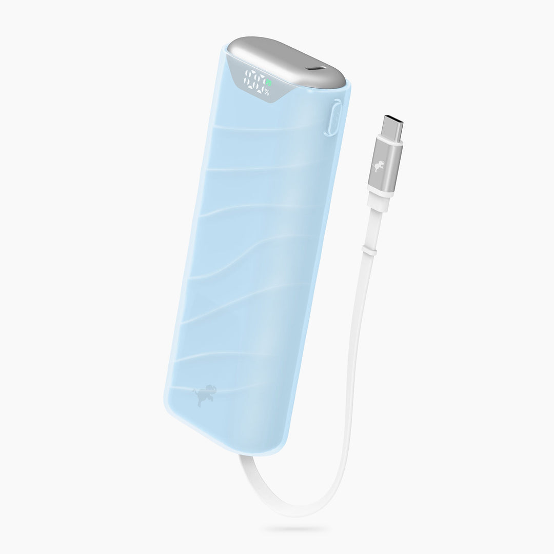 Mobile 10.000 mAh Powerbank mit eingebautem USB-C Ladekabel. Perfekt für die Reise.