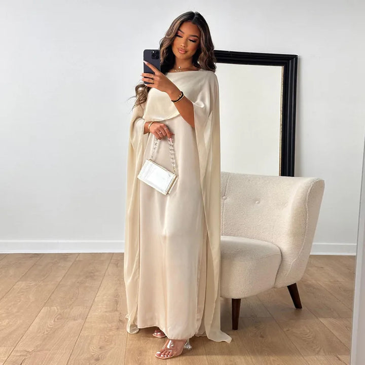 Elegantes Damen Maxikleid für besondere Anlässe, langes, figurschmeichelndes Design. Ideal als Abendkleid.