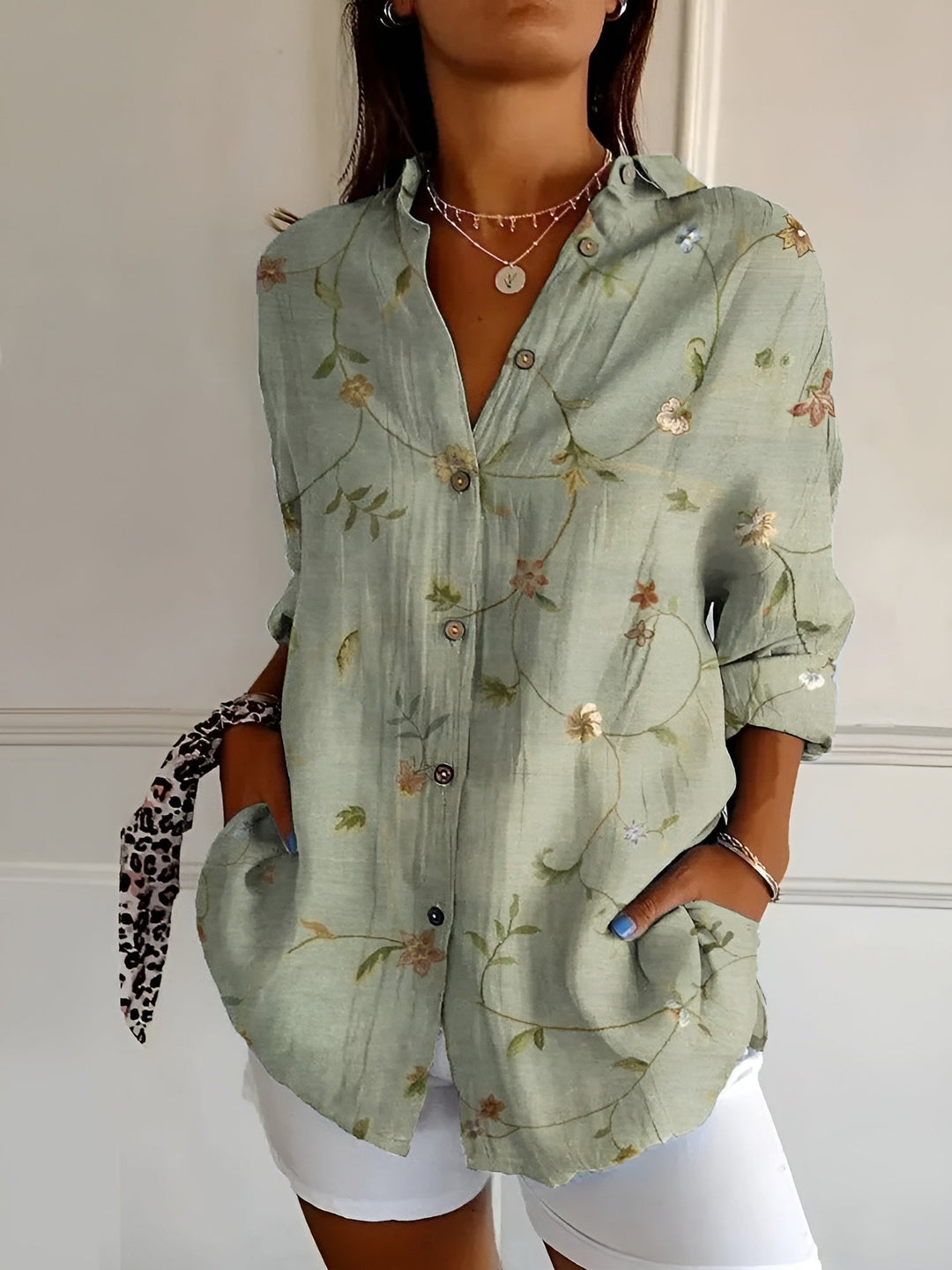 Damenbluse mit eleganten Trendmustern, ideal für Frühling & Sommer, vielseitiges Oberteil.