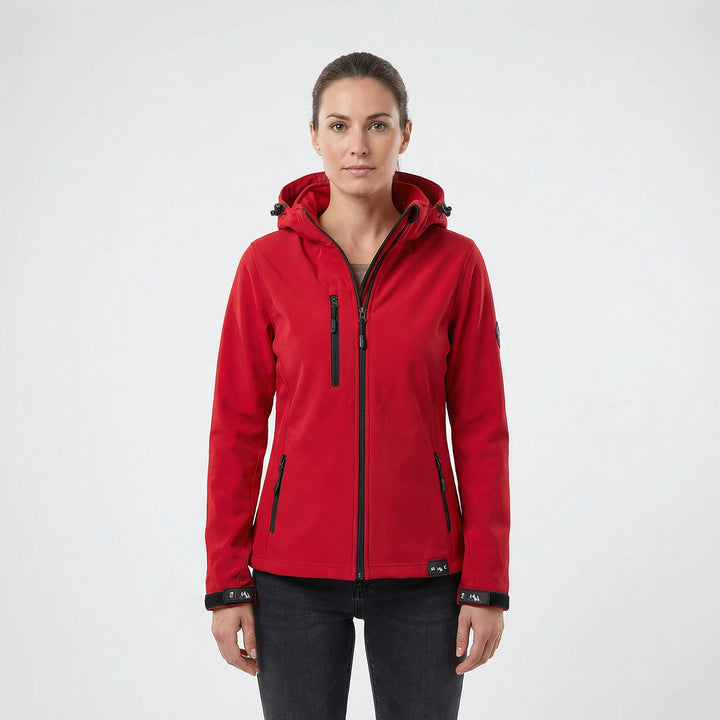 Sportliche Damen Softshelljacke mit Kapuze für Outdoor-Aktivitäten, wind- & wasserabweisend.