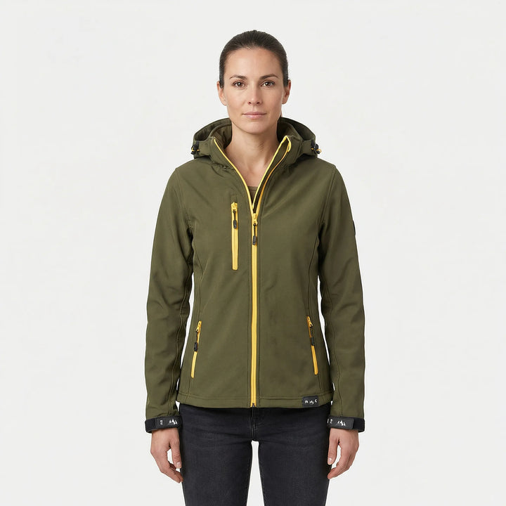 Bequeme Damen Softshelljacke mit Kapuze, atmungsaktiv, tailliert, für flexiblen Wetterschutz.