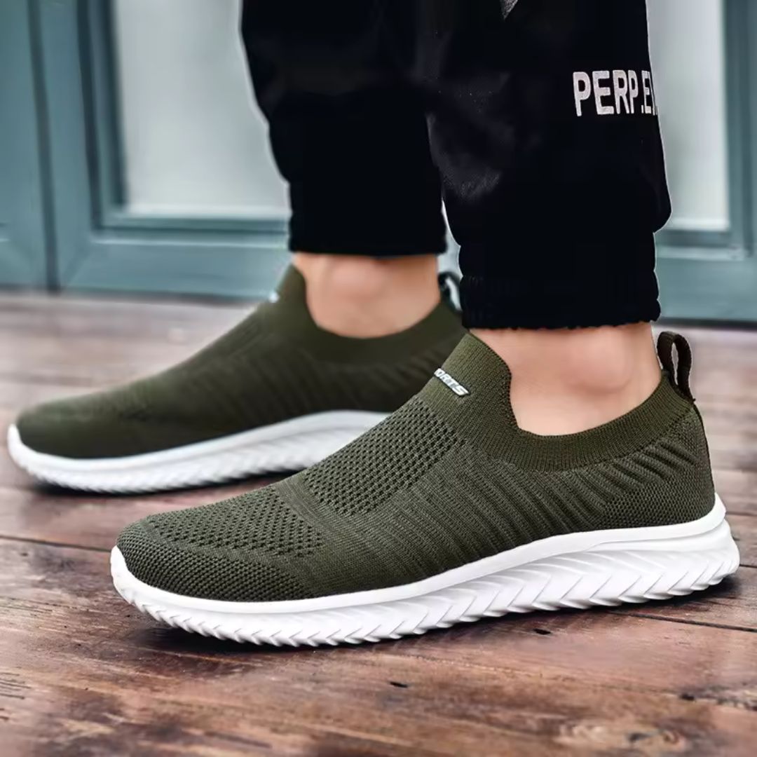 Ganzjahres Slip-On Schuhe, orthopädisch, bieten Komfort und Entlastung für gesunde Füße.