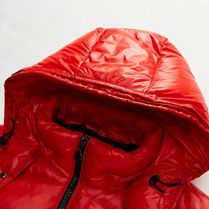 Trendige Herren Pufferjacke, glänzend, warm & modern. Must-have für stilvolle Winteroutfits.