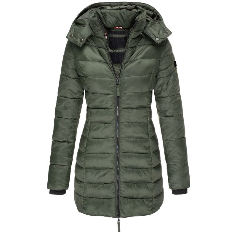 Komfortable Damen Daunenjacke aus hochwertigem Material mit Kapuze, perfekt für den Winter.