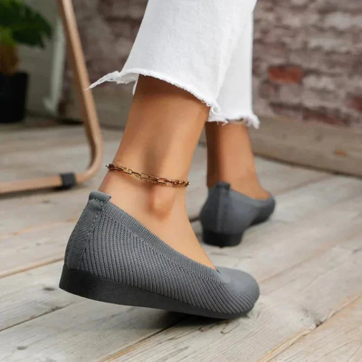 Orthopädische Freizeitschuhe für Damen, atmungsaktiv & leicht, ideal für warme Tage.