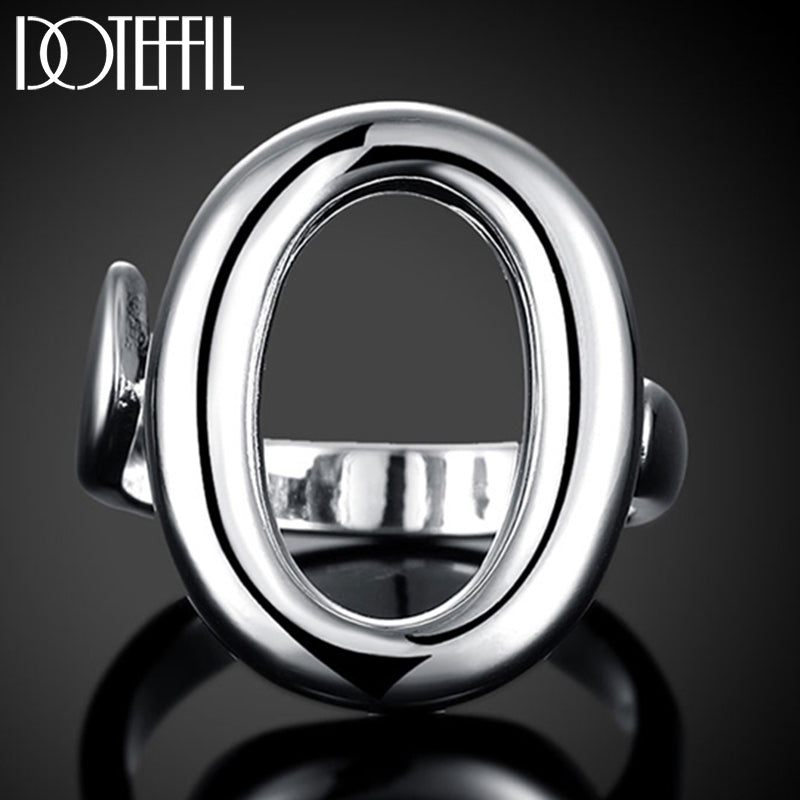 Zeitloser, verstellbarer Unisex Schmuckring aus Sterlingsilber mit offenem Kreisdesign. (90 Zeichen)