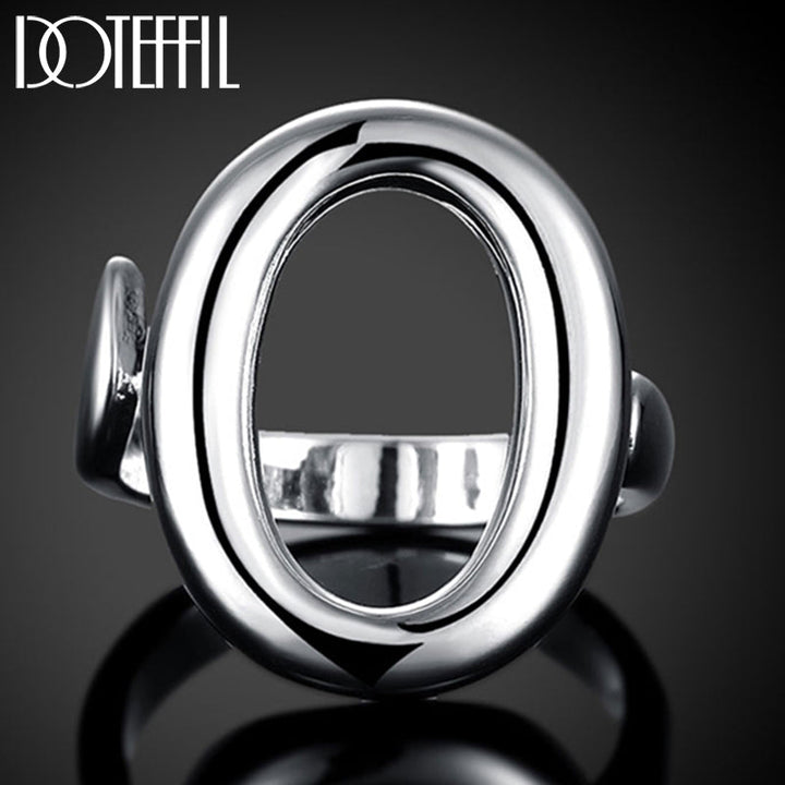 Zeitloser, verstellbarer Unisex Schmuckring aus Sterlingsilber mit offenem Kreisdesign. (90 Zeichen)