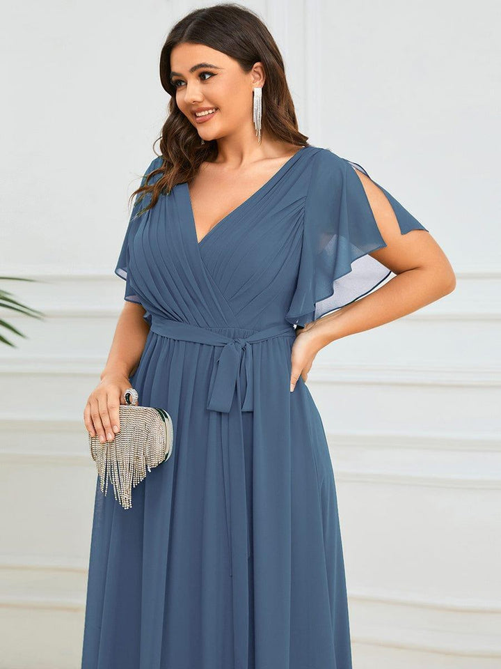 Mintgrünes Damen Maxikleid A-Linie, Flügelärmel, festlich, für Hochzeitsgäste.