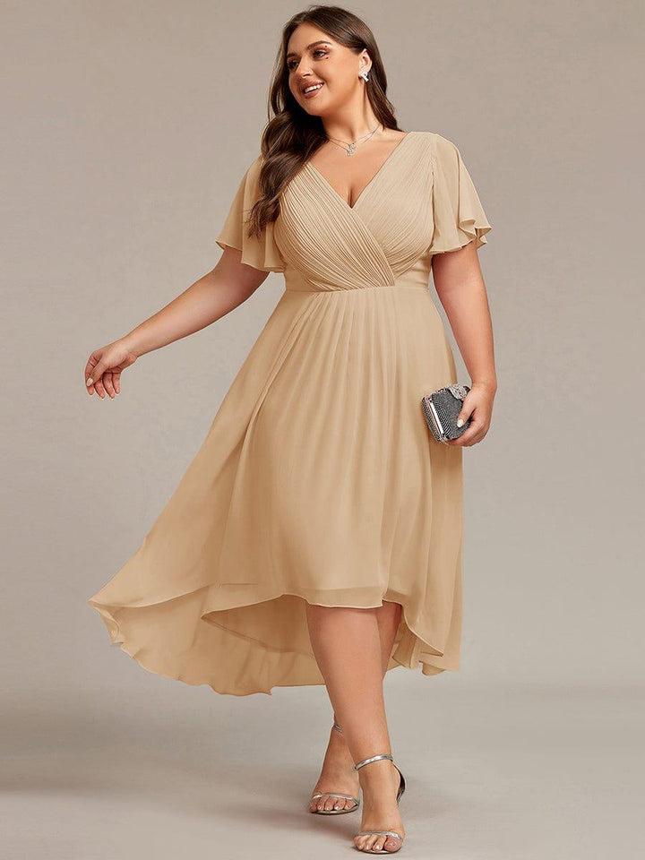 Chices Smaragdgrünes Vokuhila Festkleid für Damen. Midi-Länge, Kurzarm, A-Linie, perfekt für Hochzeiten.