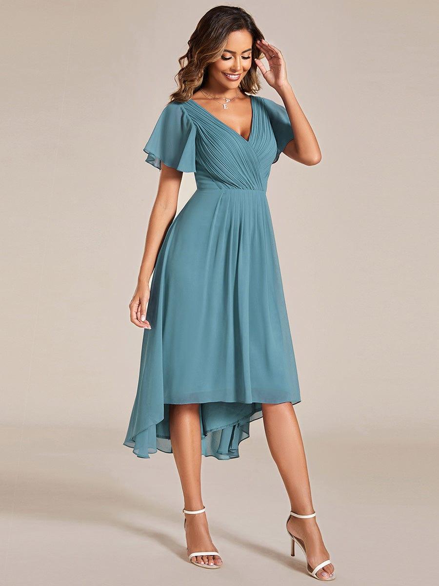 Stilvolles Mintgrünes Damen Abendkleid, Vokuhila-Design, A-Linie, Midi-Länge; glamourös für Feste.