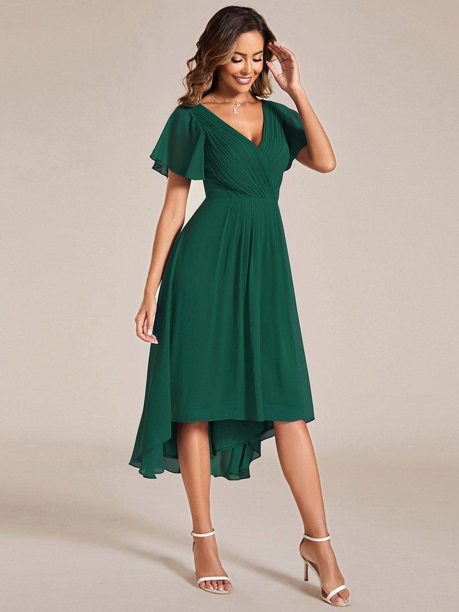 Flieder Vokuhila Abendkleid für Damen, elegant & festlich für Hochzeiten oder besondere Anlässe.