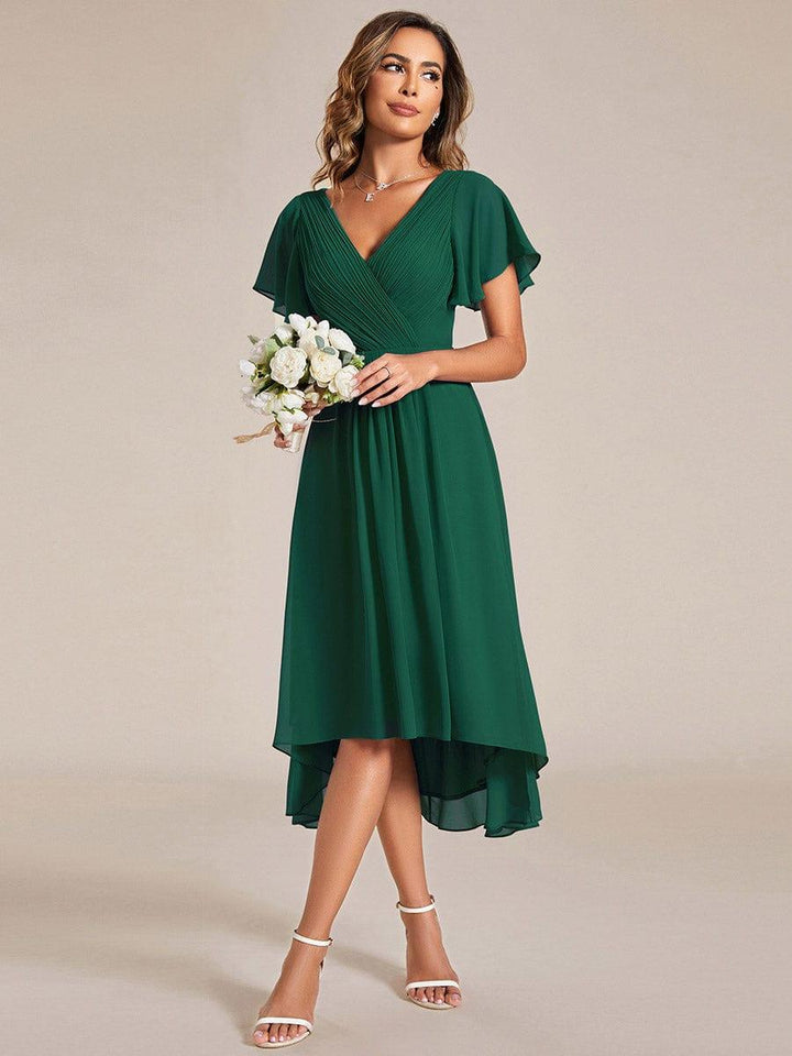Violettes Vokuhila Abendkleid für Damen, elegant & festlich für Hochzeiten oder besondere Anlässe.