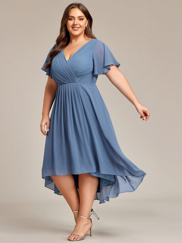 Elegantes Hellblaues Damen Festkleid, Vokuhila Midi-Länge, A-Linie, Kurzarm; ideal als Brautjungfernkleid.