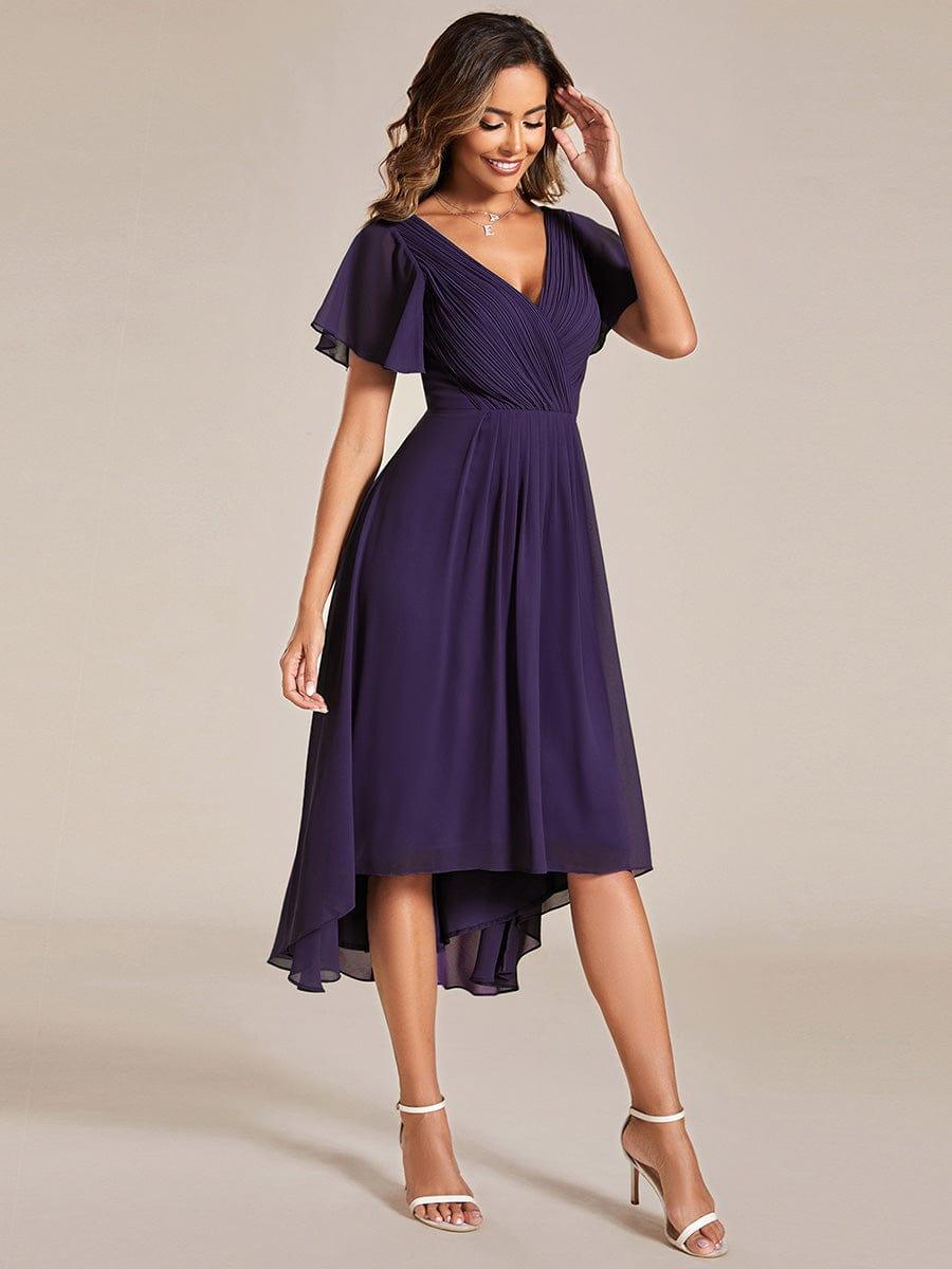Stilvolles Cremefarbenes Damen Abendkleid, Vokuhila-Design, A-Linie, Midi-Länge; glamourös für Feste.