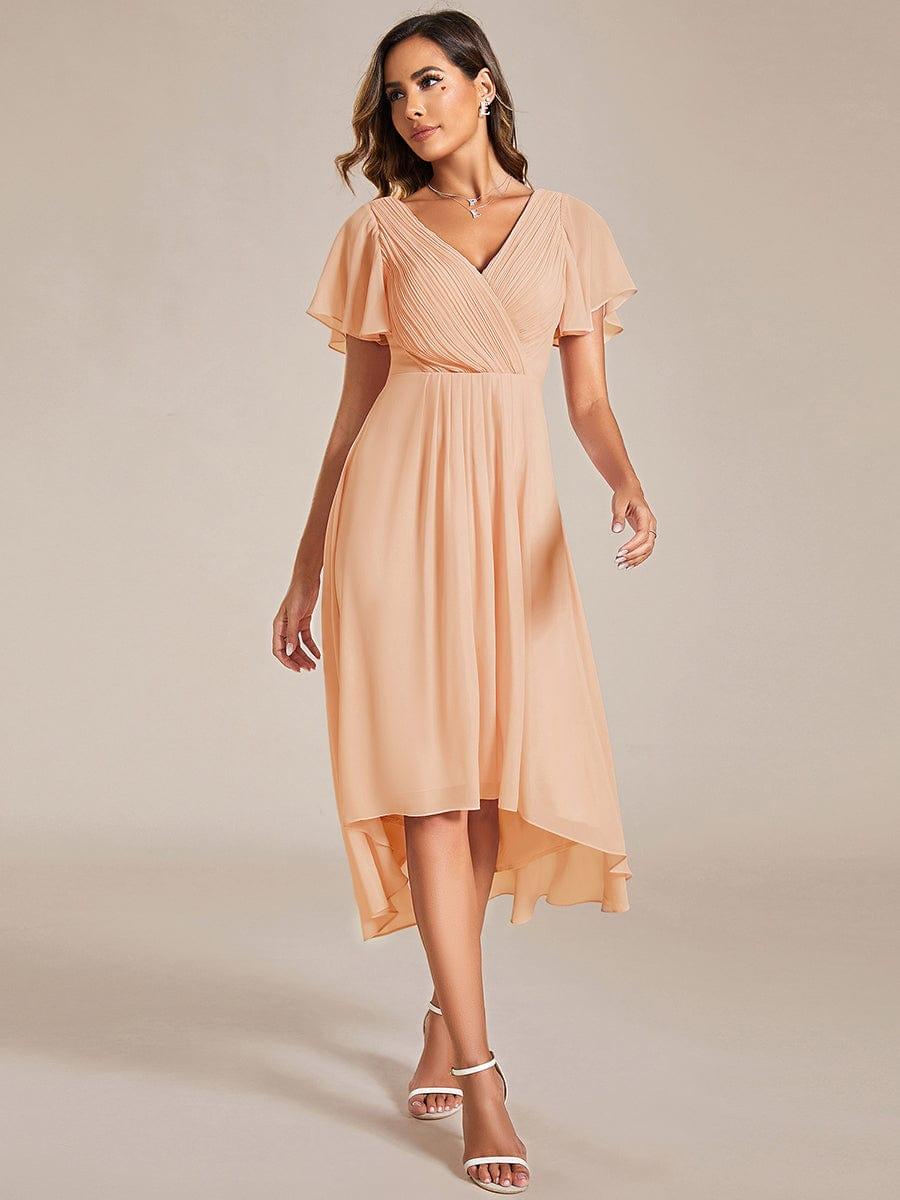 Glamouröses Violettes Vokuhila Abendkleid, figurschmeichelnde A-Linie und Empire-Taille; festlich.