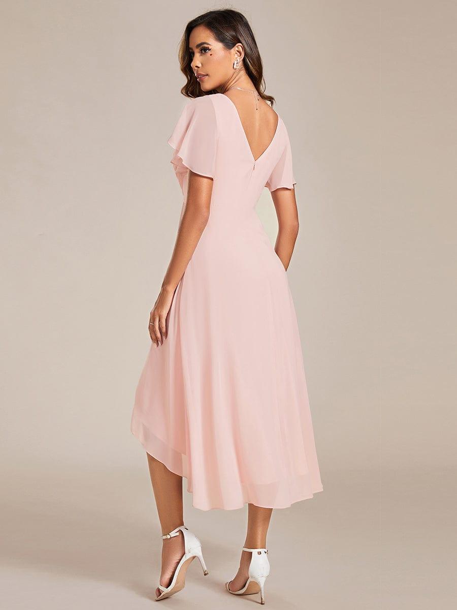 Cremefarbenes Vokuhila Abendkleid für Damen, elegant & festlich für Hochzeiten oder besondere Anlässe.