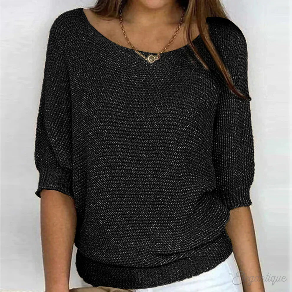 Eleganter Damen Pullover mit Kreuzstrickmuster, ideal für herbstliche Casual-Looks und Wärme.