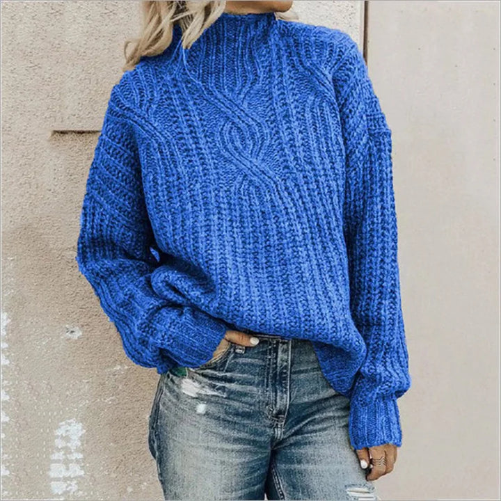 Moderner Damen Pullover für den Alltag. Eleganter Strickpullover, der Stil und Bequemlichkeit in der Damenmode vereint.