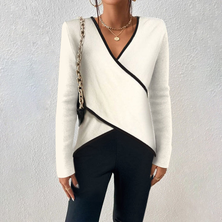 Eleganter Damen Wickelpullover mit V-Ausschnitt. Stilvolles, vielseitiges Oberteil für Freizeit und Mode. Perfekt für den Winter.