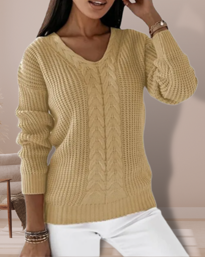 Kuscheliger Damen Strickpullover mit V-Ausschnitt, Langarm. Ideal für Freizeit und stilvolle Damenmode.