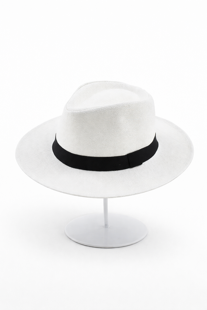 Klassischer Unisex Panamahut, elegant, ideal für Sommer, Strand & Reisen.