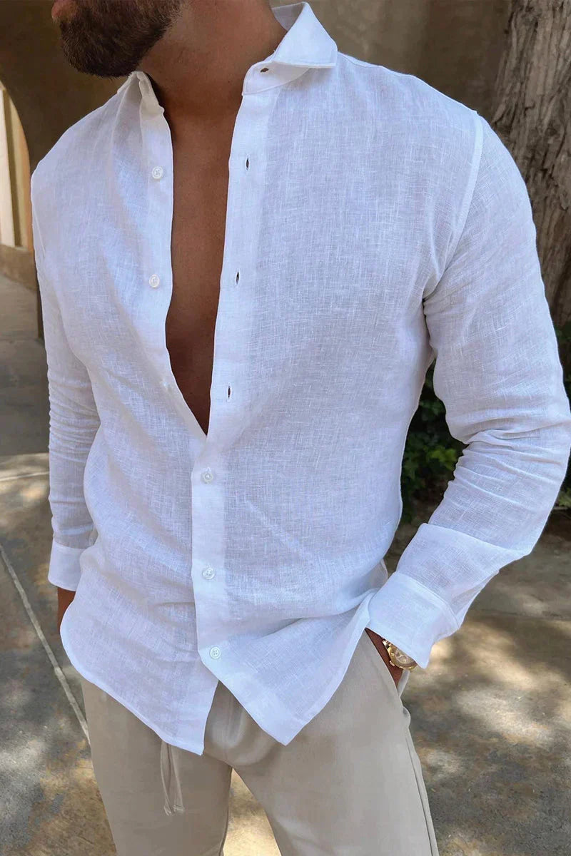 Weißes Herren Sommerhemd, atmungsaktiv und stilvoll. Leichtes Freizeithemd für warme Tage und legere Looks.