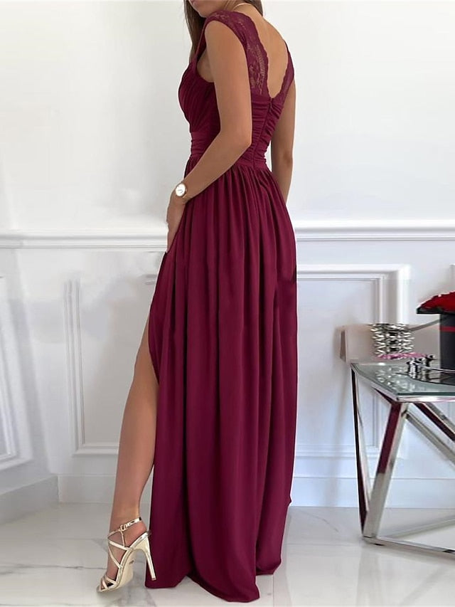 Langes Abendkleid für Damen, mit fließendem Stoff & V-Ausschnitt, sehr edel.