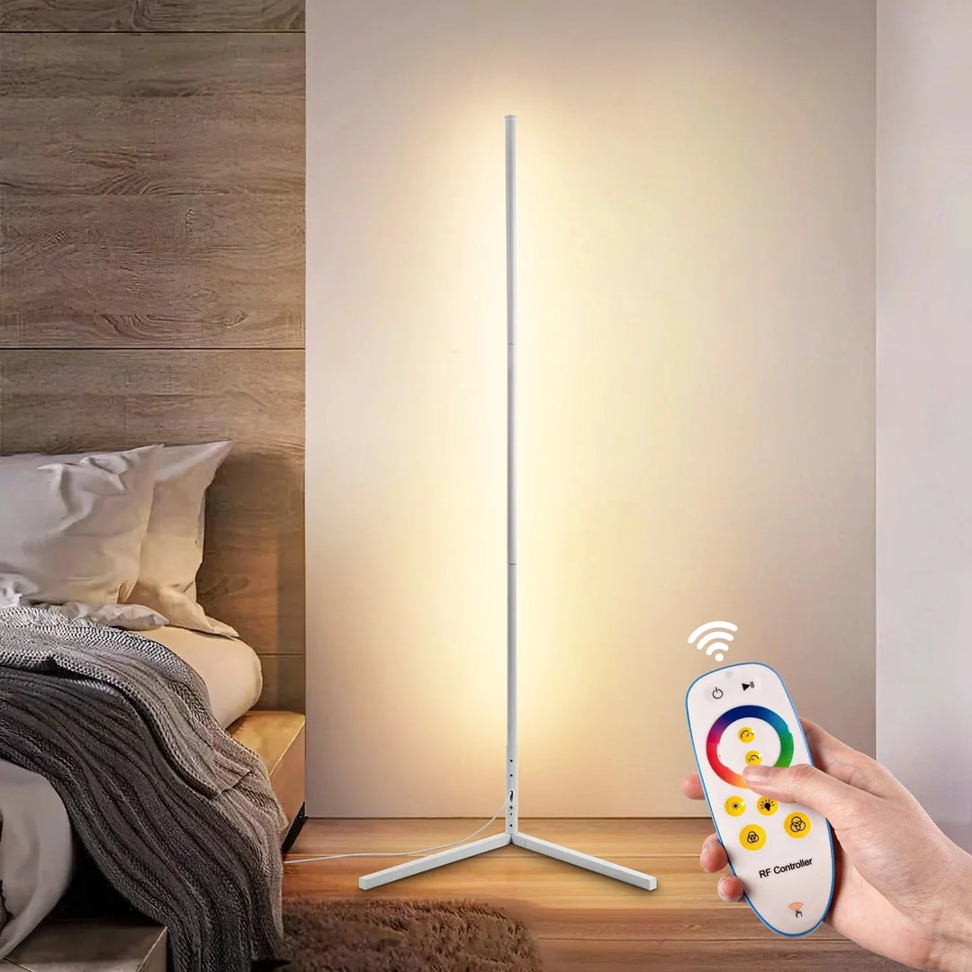 Schlanke LED Stehlampe, dimmbar, sorgt für stimmungsvolle Atmosphäre. Inklusive Fernbedienung.