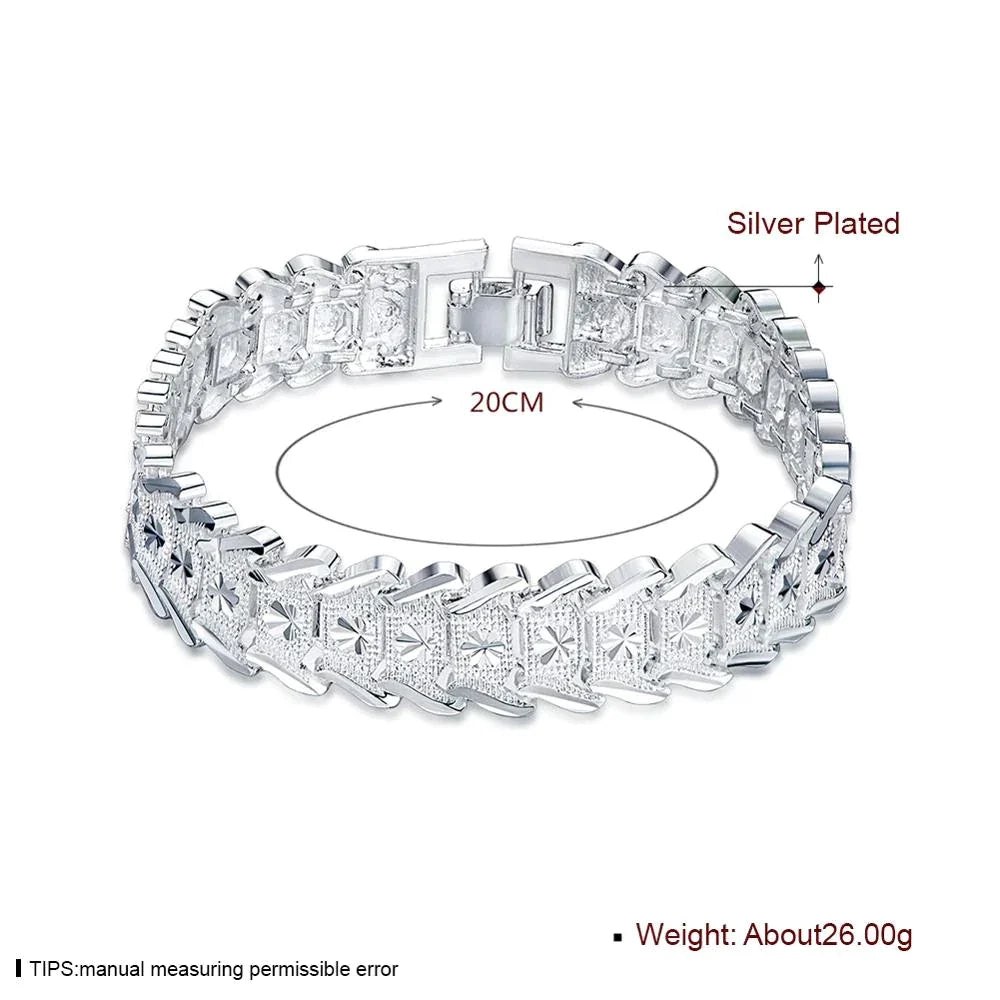 Zeitloses 925er Silberarmband, glänzend poliert, ein vielseitiges Geschenk und elegantes Accessoire.