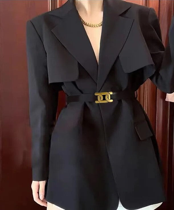Eleganter Unisex Gürtel, zeitlos. Glatte goldene Schnalle. Accessoire für Damen und Herren.