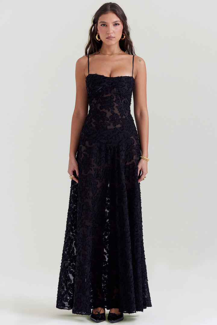 Elegantes Hochzeitsgast-Kleid in Maxilänge für Damen, mit Blumenmuster, Spaghettiträgern und romantischem Look.