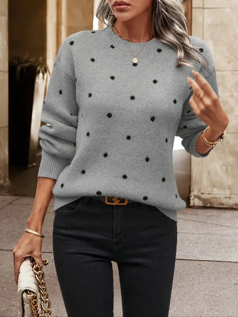 Eleganter Damenpullover mit Langarm und stilvollen Pokerpunkten. Legere Herbst-Wintermode.