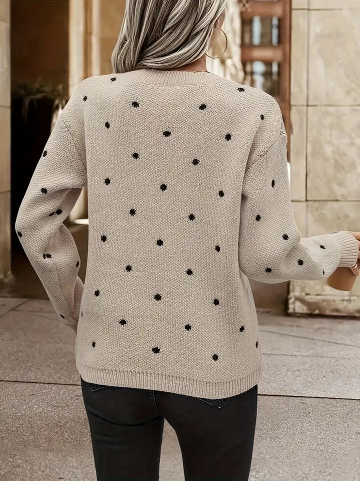 Damen-Freizeitpullover mit modischen Pokerpunkten. Langarm, bequem und ideal für Herbst & Winter.