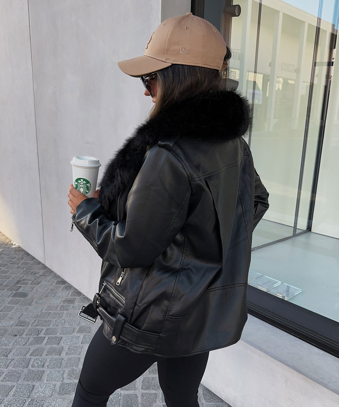 Trendige gefütterte Damen Lederjacke, Oversize-Fit, vielseitig mit abnehmbarem Kragen.