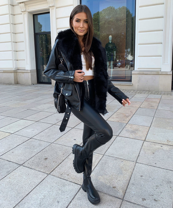 Hochwertige Damen Winterlederjacke, Oversize-Schnitt, warm gefüttert, mit abnehmbarem Kragen.