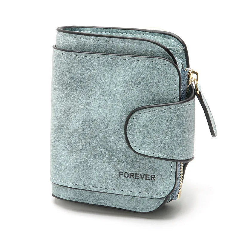 Stilvolles Damen Portemonnaie, kurze Geldbörse mit elegantem Design und smarter Organisation.