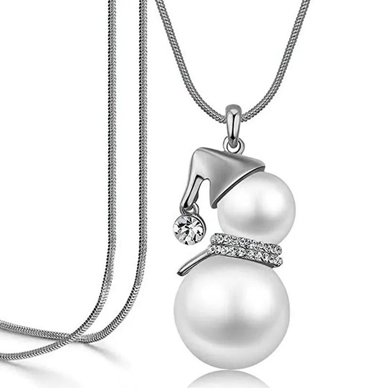 Einzigartige Perlenkette mit festlichem Schneemann-Motiv, eleganter Damenschmuck für Weihnachten.