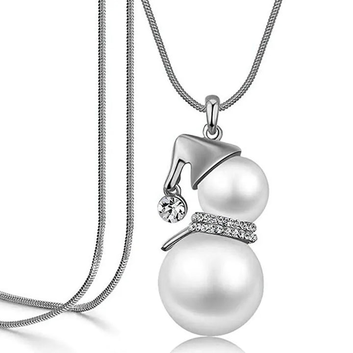 Einzigartige Perlenkette mit festlichem Schneemann-Motiv, eleganter Damenschmuck für Weihnachten.