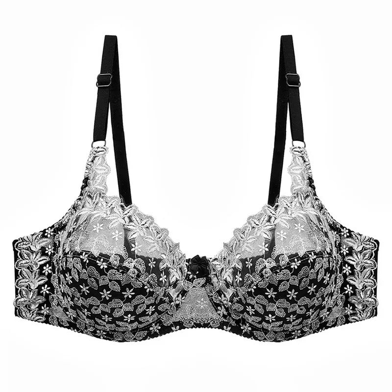 Damen Dessous Push-up BH, kabellos & elegant. Spitze für Übergrößen, sicherer Rückverschluss. Komfortable Unterwäsche.