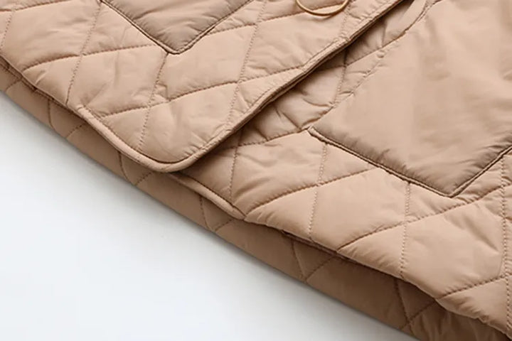 Damen Jacke, wattiert, große Größen, elegantes Muster. Warm und modisch für Herbst/Winter Outdoor.