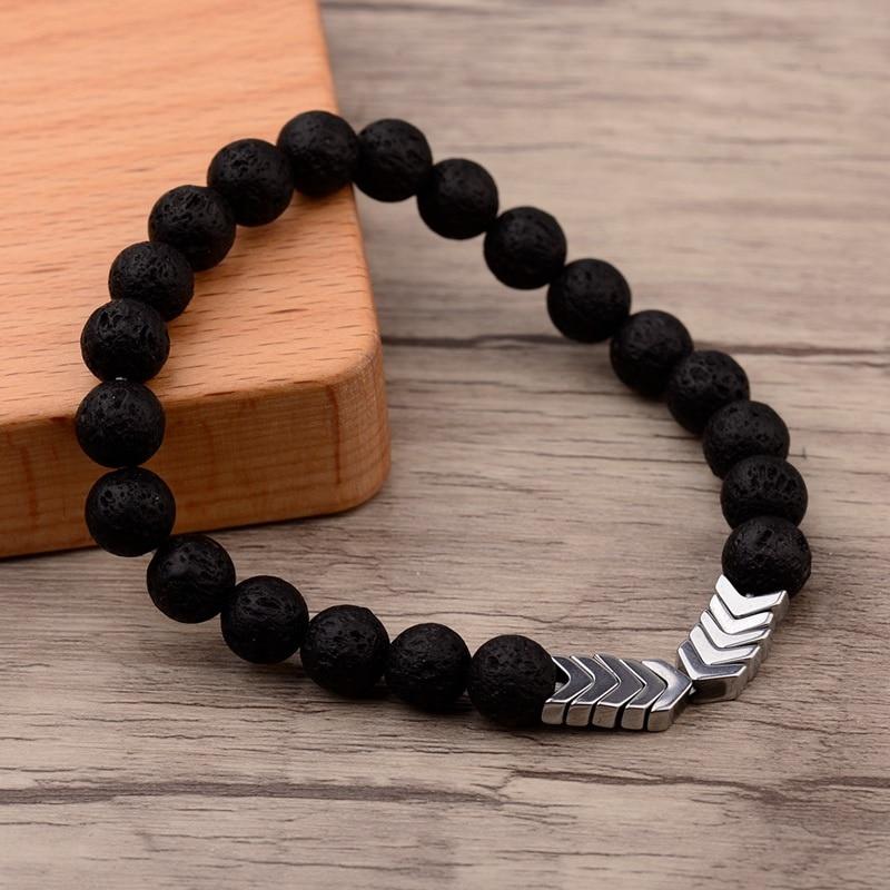 Modernes Unisex Armband mit Hämatit Steinen, ideal für Stressabbau und Balance.